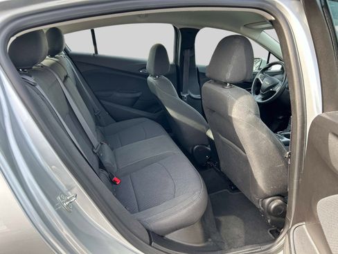 Used 2017 Chevrolet Cruze LT w/ Convenience Package image 14
