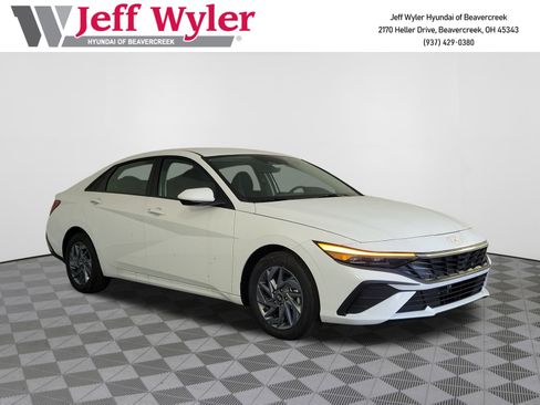 New 2025 Hyundai Elantra Blue image 1