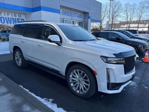 Certified 2023 Cadillac Escalade Sport Platinum w/ LPO, ONYX Package image 3