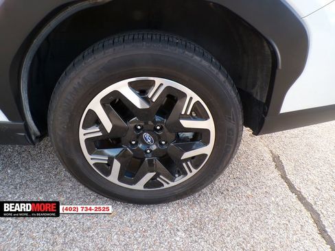 Used 2025 Subaru Forester Premium w/ Convenience Package #1 image 16