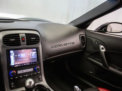 Used 2006 Chevrolet Corvette Z06 w/ Preferred Equipment Group image 5