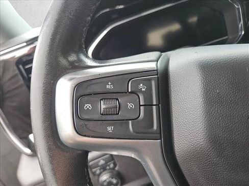 Used 2023 Chevrolet Silverado 1500 LT AWD/4WD image 18