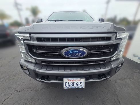 Used 2022 Ford F250 Lariat AWD/4WD image 3