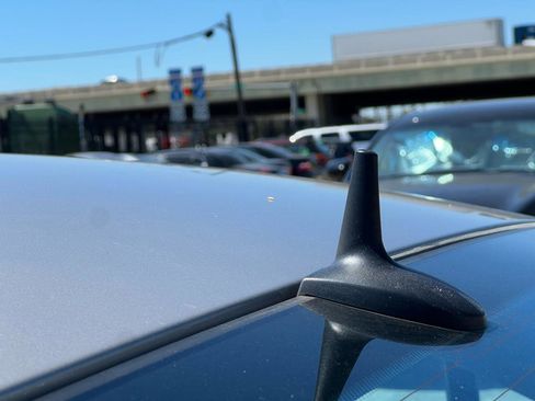 Used 2006 Mercedes-Benz CLS 500 image 31