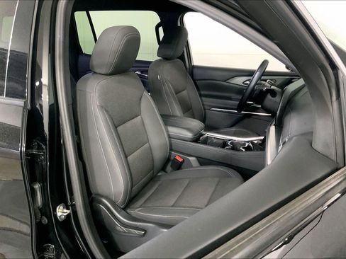 Used 2024 Chevrolet Traverse LT AWD/4WD image 7