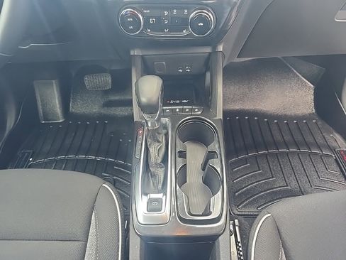 Used 2025 Chevrolet TrailBlazer LT w/ Convenience Package image 28