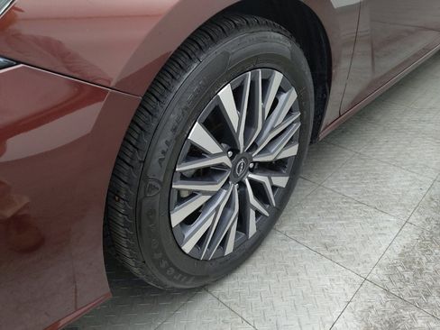 Used 2023 Nissan Altima 2.5 SV image 31