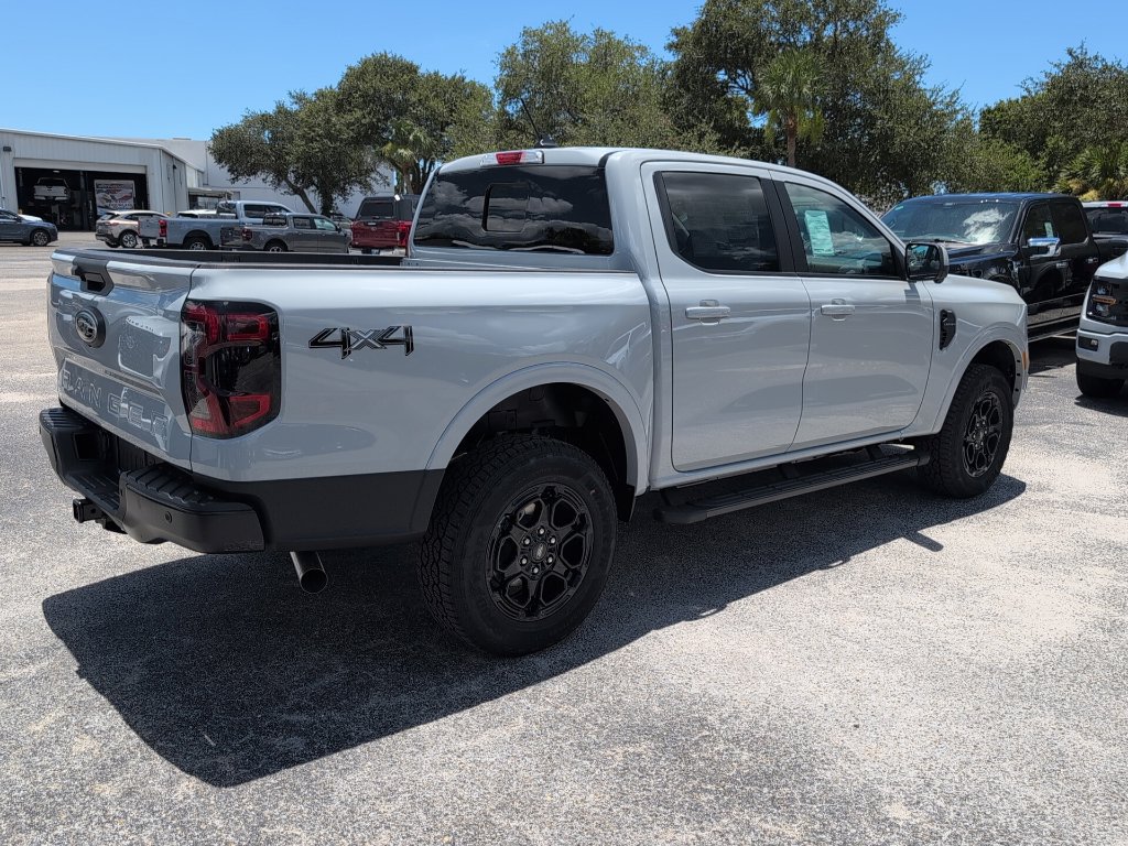 New 2026 Ford Ranger Lariat w/ Black Appearance Package AWD/4WD image 3