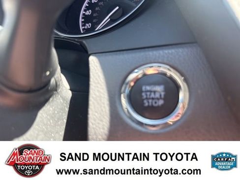 Used 2024 Toyota Camry SE w/ Convenience Package image 17