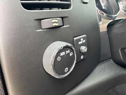 Used 2013 GMC Sierra 1500 SLE w/ Power Tech Package image 6