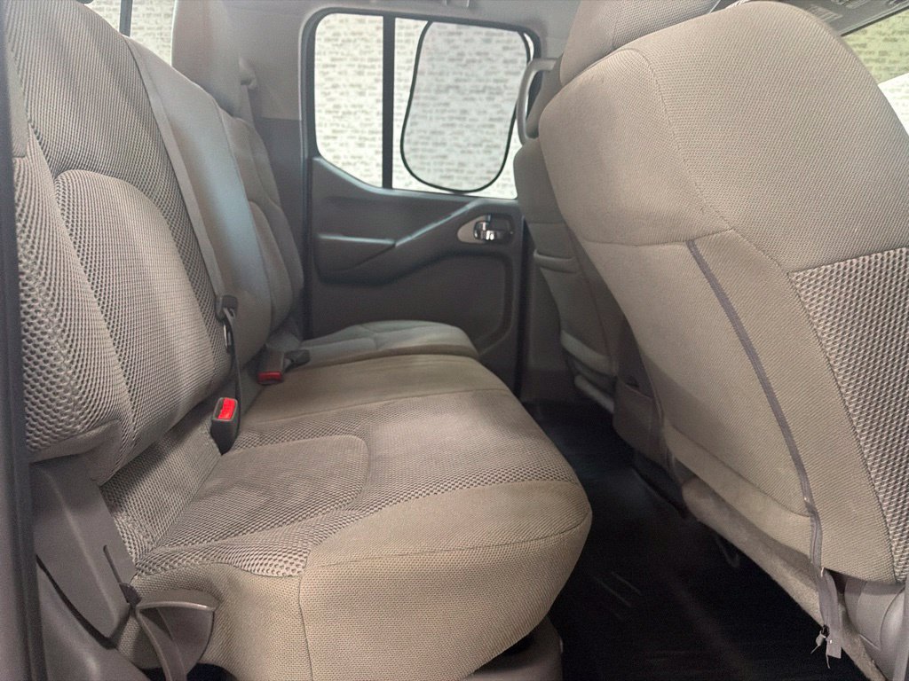 Used 2019 Nissan Frontier SV AWD/4WD image 12