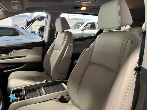 Used 2024 Honda Odyssey Touring image 21