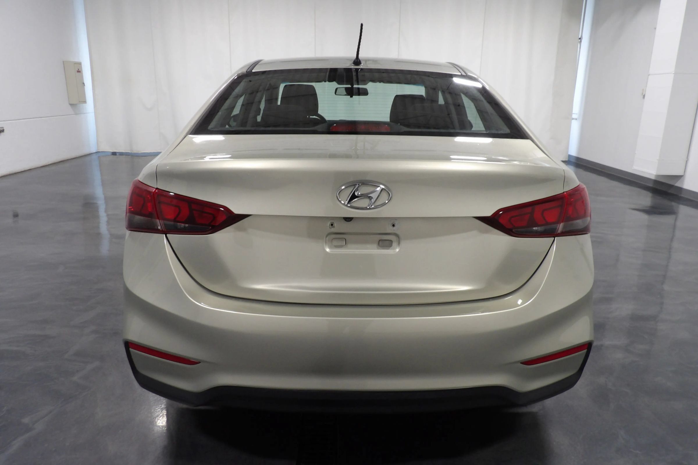 Used 2018 Hyundai Accent SE FWD image 5
