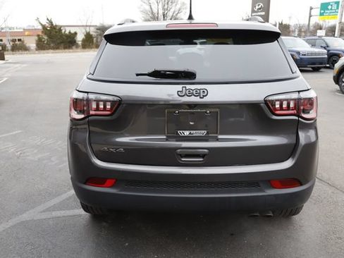 Used 2021 Jeep Compass Latitude AWD/4WD image 4