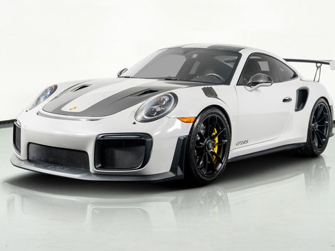 Used 2018 Porsche 911 GT2 RS w/ Weissach Package image 21
