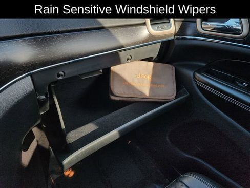 Used 2016 Jeep Grand Cherokee Limited w/ Luxury Group II image 47