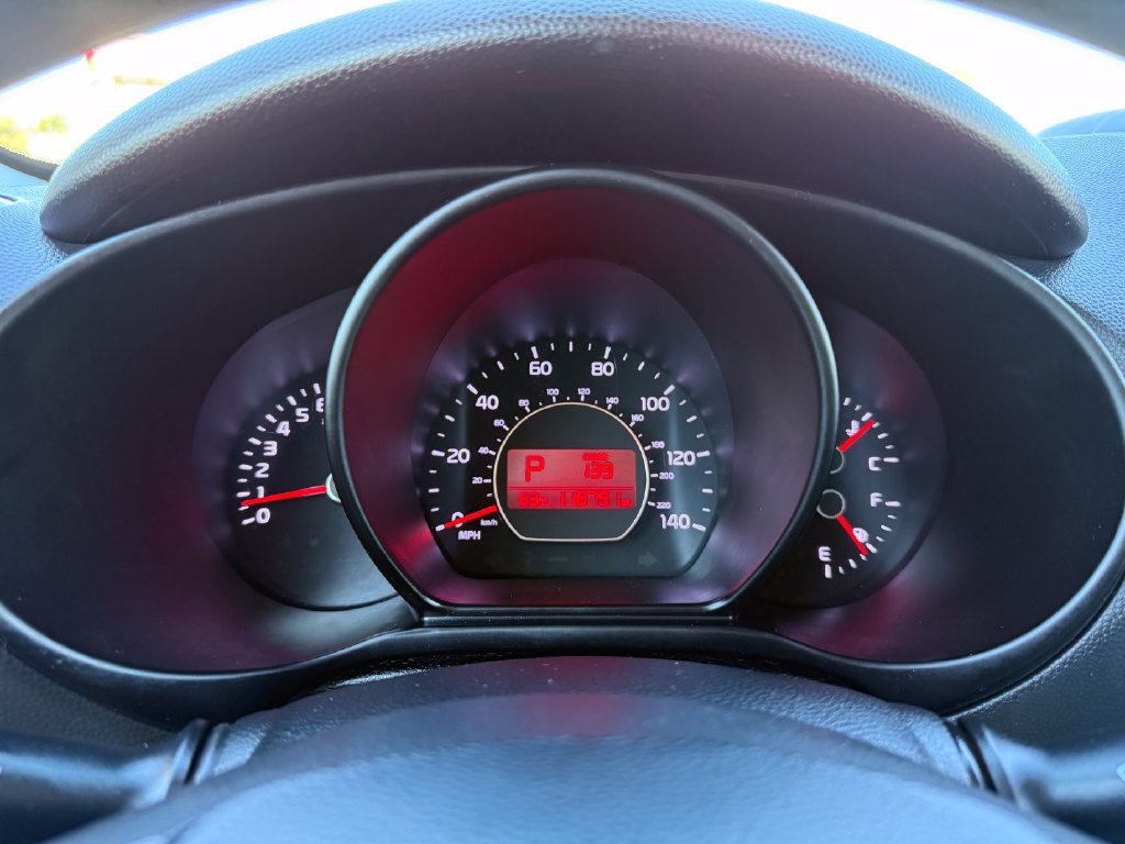 Used 2016 Kia Soul FWD image 25