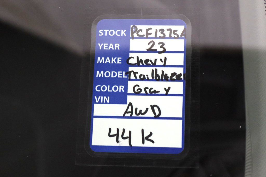 Used 2023 Chevrolet TrailBlazer LS AWD/4WD image 33