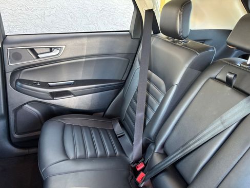 Used 2024 Ford Edge SEL image 40