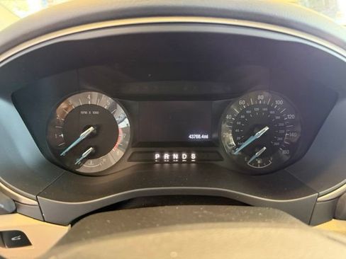 Used 2014 Ford Fusion SE FWD image 13