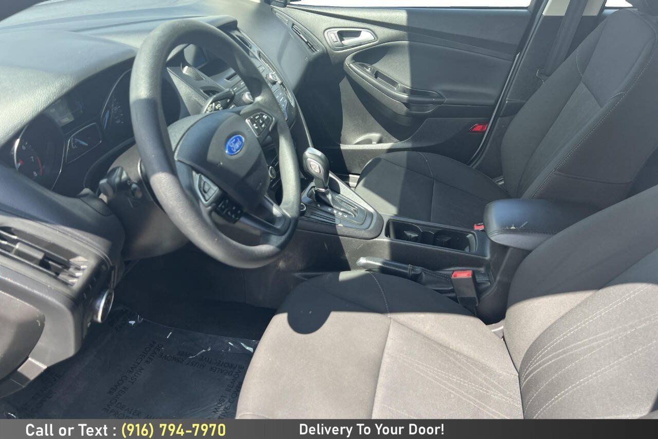 Used 2016 Ford Focus SE FWD image 13