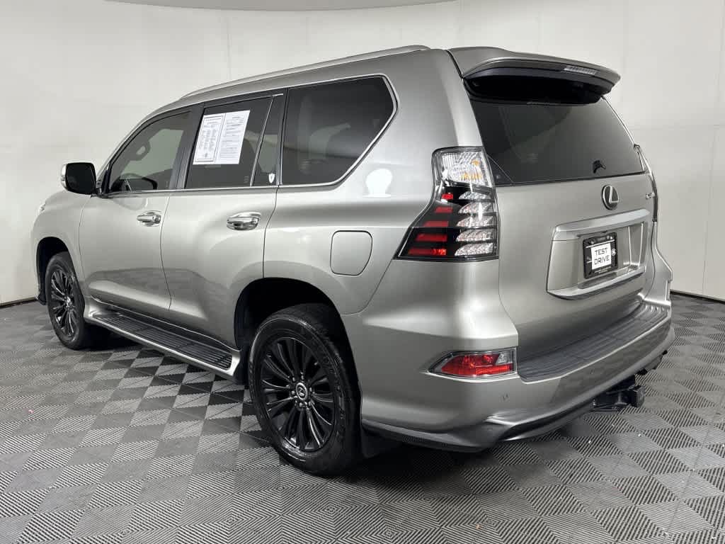 Used 2023 Lexus GX 460 Luxury w/ Sport Design Package AWD/4WD image 3