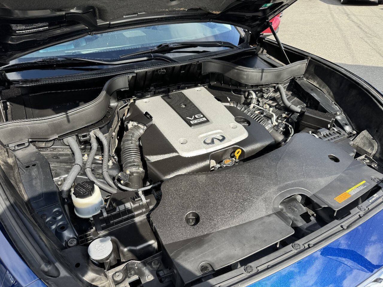 Used 2014 INFINITI QX70 AWD w/ Premium Package image 15