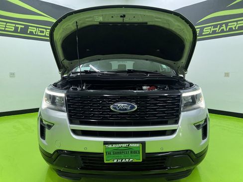 Used 2018 Ford Explorer Sport AWD/4WD image 4