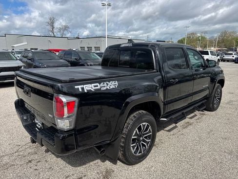 Used 2023 Toyota Tacoma TRD Sport AWD/4WD image 7
