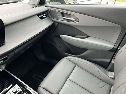New 2026 Audi Q3 quattro 2.0T AWD/4WD image 13