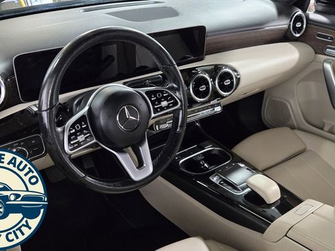 Used 2019 Mercedes-Benz A 220 4MATIC image 11