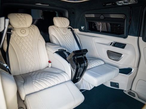 Used 2017 Mercedes-Benz Metris Passenger image 32