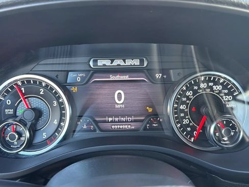 Used 2023 RAM 1500 Laramie AWD/4WD image 36