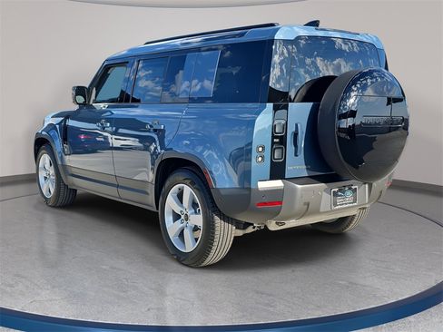 New 2026 Land Rover Defender 110 S image 7