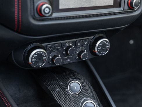 Used 2015 Ferrari California T image 37