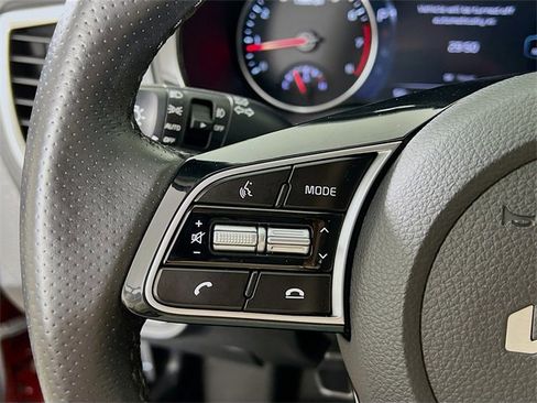 Used 2022 Kia Seltos SX image 13