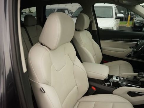 Used 2025 Kia Telluride EX FWD image 20