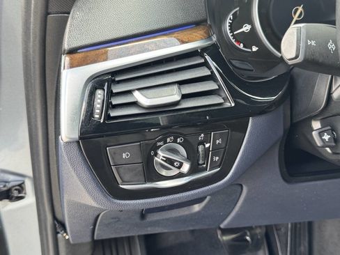 Used 2018 BMW 540i xDrive 540i xDrive AWD 4dr Sedan image 17