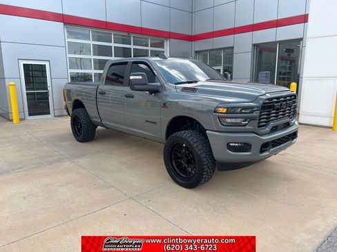 Used 2026 RAM 2500 Big Horn AWD/4WD image 8
