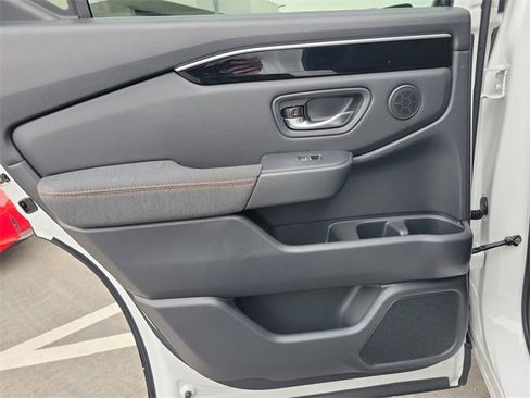 New 2026 Honda Pilot Sport image 13