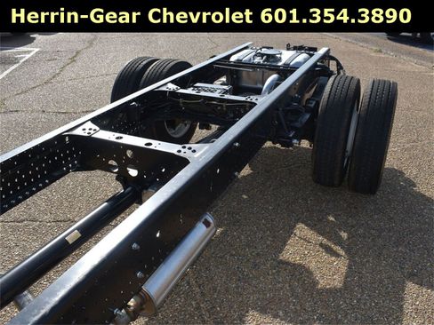 New 2025 Chevrolet Low Cab Forward image 10