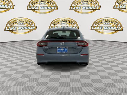 Used 2022 Honda Civic Sport image 2