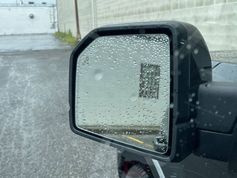 Used 2019 Ford F150 4x4 SuperCrew image 12