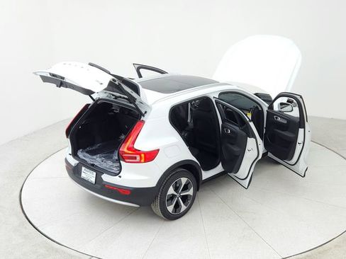 New 2025 Volvo XC40 B5 Core w/ Protection Package Premier image 16