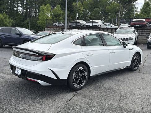 New 2026 Hyundai Sonata SEL FWD image 8