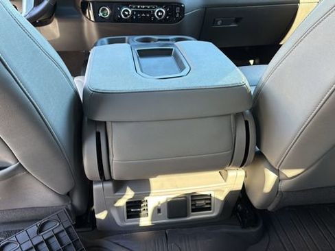 Used 2024 GMC Sierra 1500 SLT image 20
