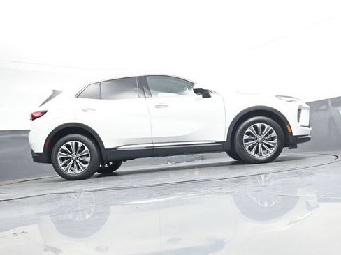Used 2024 Buick Envision Preferred AWD/4WD image 31