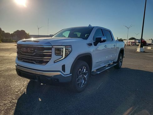 New 2026 GMC Sierra 1500 SLT w/ SLT Premium Plus Package AWD/4WD image 3