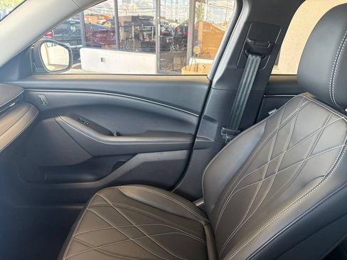 Used 2025 Ford Mustang Mach-E Select w/ Comfort Package Lite AWD/4WD image 23