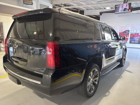 Used 2019 Chevrolet Suburban Premier image 4